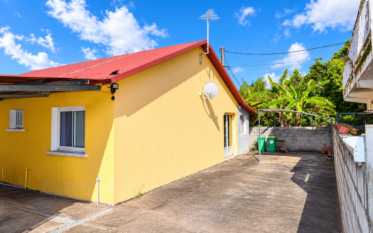 À VENDRE – Maison F3 bis – Petite ile