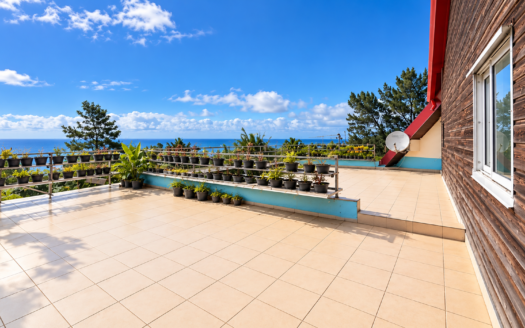 À VENDRE – Maison F9 – Saint François